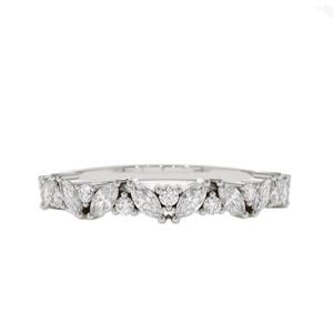 Bague en diamant marquise en or massif 14K alternant bande de mariage en diamant marquise cultivée en laboratoire avec perle bijoux élégants - Product Image 1