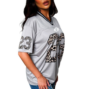 Maillot de football américain gris pour femme, col en V, imprimé léopard par sublimation, coupe ample, en polyester, personnalisable pour équipe, service OEM - Product Image 4