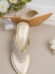 Sandales compensées à talon moyen en strass dorés, bout ouvert, en Raxine, pour femme, idéales pour les fêtes et mariages, à enfiler - Product Image 2