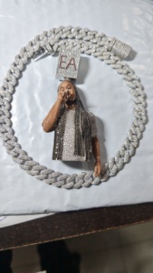 Ensemble de chaînes cubaines et pendentifs hip-hop personnalisés en gros |   Moissanite D VVS taille brillant, passe le testeur de diamant, argent massif 925 - Product Image 3