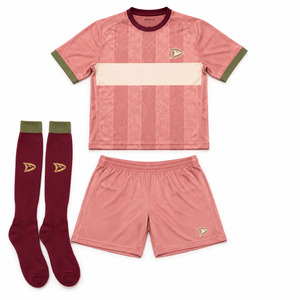 Fabricant de tenues de football personnalisées pour adultes |   Uniforme de football d'été sublimé OEM/ODM à faible MOQ |   Polyester haute performance - Product Image 5
