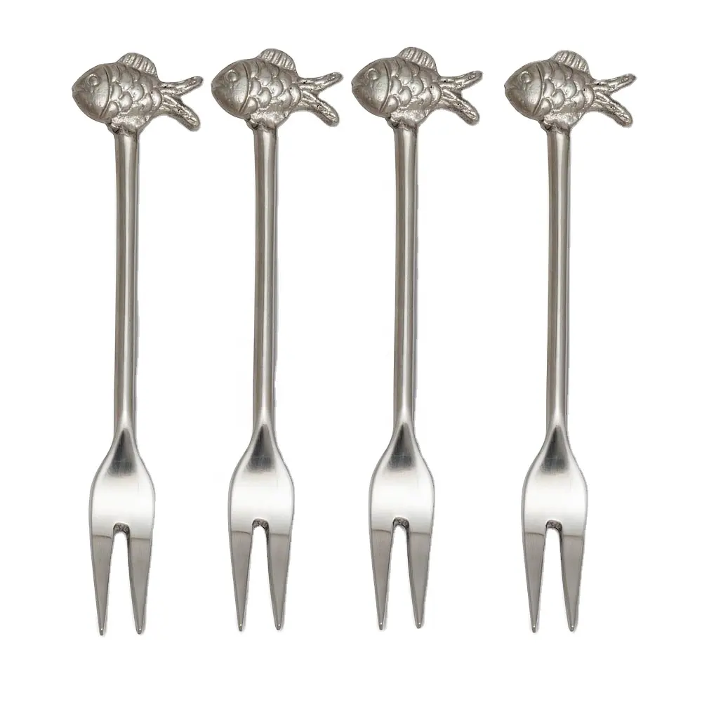 Silver Polished Embossed Fish Design End Kitchen Flatware Fruit Serving Fork Set Gift Box Royal Stainless Steel Fruit Fork