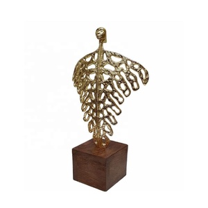 ประติมากรรมอลูมิเนียมหล่อที่ทันสมัยในผิวเคลือบทองหยาบมีให้เลือกในสไตล์อื่นและเสร็จสิ้นประติมากรรมบ้านโลหะสำหรับตกแต่ง - Product Image 2