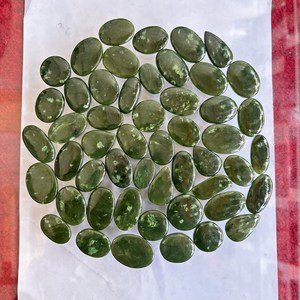 Fabricante Mayorista de Jade Nefrita Natural, Cuarzo Verde, Piedras Preciosas Sueltas, Cabujones, Proveedor a Granel de la India, Jaipur, kg - Product Image 4