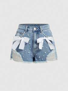 Shorts en jean personnalisés effet vieilli ornés de perles, avec détail nœud blanc chic, pour femme, taille haute, pour l'été - Product Image 1