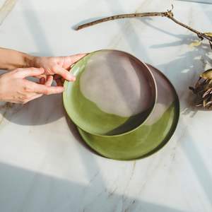 Vaisselle de restaurant en porcelaine haut de gamme personnalisée, assiette d'hôtel, plat à dessert vintage, plateau de service par Universal Overseas - Product Image 1