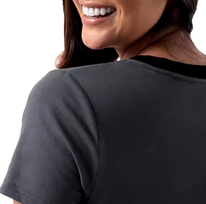 Ensemble court élégant pour femmes, personnalisable avec logo OEM, vente en gros, qualité supérieure, séchage rapide et confortable, deux pièces - Product Image 4