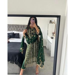 ชุดสตรีดีไซน์เนอร์กางเกงขายาว dupatta ในสไตล์แฟนซี - Product Image 2