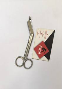 Tijeras Quirúrgicas Profesionales Ruya para Cortar Vendajes Lister, 5.5 Pulgadas, Acero Inoxidable Alemán, Juego de Instrumentos con Certificación CE ISO, Instrumentos de Clase - Product Image 3