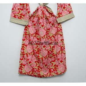 Bata Larga de Algodón Suave con Estampado Floral Hecho a Mano, Transpirable para Todas las Estaciones, Ideal para Navidad - Product Image 6