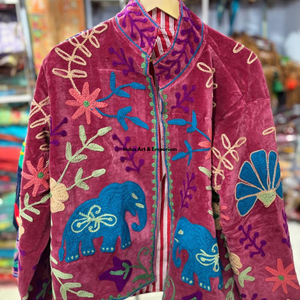 Chaqueta de algodón Suzani hecha a mano en India, chaqueta corta bordada a mano, abrigo unisex, chaqueta corta Suzani hecha a mano - Product Image 4