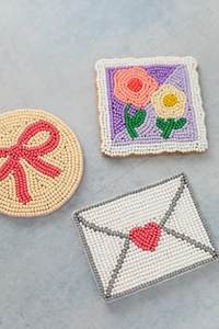 Posavasos Hecho a Mano con Cuentas de Lujo y Bordado Personalizado para Servicio de Té y Café y Decoración Elegante del Hogar - Product Image 4