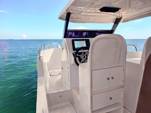 Bateau de pêche en mer à longue ligne UBI 65 personnalisé en aluminium, étanche, neuf, 6m, 5 passagers, essence, profondeur 1,5m - Product Image 3