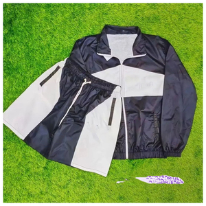 Conjunto Deportivo de Dos Piezas Personalizado para Hombre, Chaqueta Cortavientos con Capucha y Pantalones Cortos, Ropa Deportiva Ligera, Transpirable y de Secado Rápido, Satinado - Product Image 6