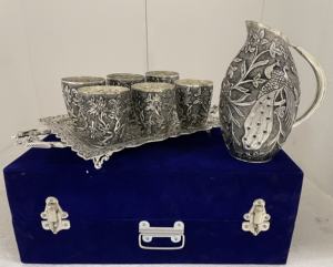 Juego de jarra chapada en plata, hecha a mano, India, 6 vasos y 1 bandeja para regalo y decoración del hogar - Product Image 4