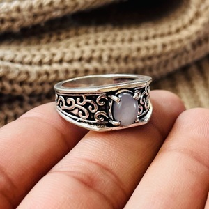 Anillo vintage de piedra lunar, chapado en plata 925, con engaste de bisel para gema ovalada, acabado en plata antigua, unisex, para uso diario. - Product Image 2