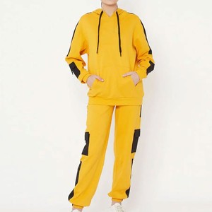 Conjunto Deportivo Unisex Amarillo con Capucha, Manga Larga, Bloques de Color, Pantalones Deportivos Casuales, Transpirable, Holgado, para Adultos - Product Image 1