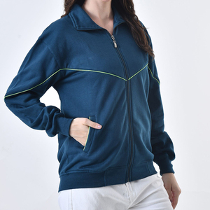 เสื้อแจ็คเก็ตมีฮู้ดซิปผ้าฟลีซขนาดใหญ่สำหรับผู้หญิง ให้ความอบอุ่น หนา เหมาะสำหรับฤดูหนาว สวมใส่สบายๆ สำหรับกิจกรรมกลางแจ้ง - Product Image 3