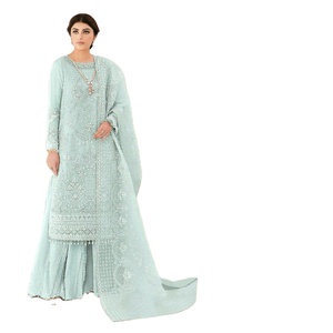Nueva Colección de Vestidos de Novia Estilo Pakistaní en Seda con Bordado y Trabajo de Espejos a Bajo Precio en Venta 2023 - Product Image 1
