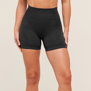 Shorts de yoga pour femmes, taille haute, noirs, sans coutures, en spandex, avec panneaux en mesh respirant, séchage rapide, extensibles, pour la gym et le fitness, sur mesure, style motard - Product Image 1