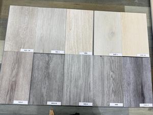 พื้น SPC ลายก้างปลาคุณภาพสูง ป้องกันการลื่น ไม่ต้องใช้กาว กระเบื้องปูพื้น PVC หนา 4 มม. 5 มม. 6 มม. กันน้ำ เหมาะสำหรับห้องนอน ห้องครัว สำนักงาน - Product Image 6