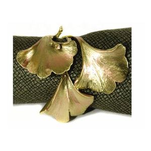 แหวนผ้าเช็ดปากลายดอกไม้โลหะสีทองสำหรับใช้ในชีวิตประจำวันของตกแต่งโต๊ะและที่วางผ้าสำหรับงานเลี้ยงอาหารค่ำวันหยุด - Product Image 4