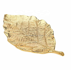 Plateau ovale en fonte d'aluminium de haute qualité avec incrustation de mosaïque d'os avec plateau de service en aluminium poli miroir au prix de gros - Product Image 2