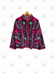 Veste décontractée en velours brodé Suzani multicolore pour femmes, design floral artisanal ODM, doublure en coton - Product Image 1