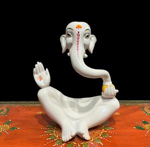 Idoles de Ganesh en bois, exquises et fabriquées à la main, qualité supérieure, détails complexes et élégance spirituelle, pour la maison ou comme cadeau. - Product Image 4