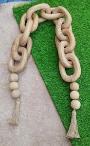 Guirlande décorative en bois, chaîne et perles, sculptée à la main, décoration moderne de style ferme pour table et décoration de la maison - Product Image 4