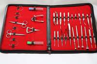 Instruments chirurgicaux pour épisiotomie, ensemble de 35 pièces