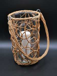 Porte-bougie en métal fait main avec poignée, pot en verre et lanterne en rotin pour la décoration intérieure et extérieure, ainsi que des lanternes en bois - Product Image 4