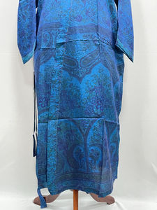 Robe de chambre kimono en soie faite main indienne, style bohème chic, vêtement de détente pour femme, manches longues, robe de mariée, logo sur le devant, douce - Product Image 5