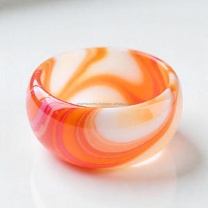 Brazalete de Resina Vibrante Hecho a Mano para Mujer, Diseño 3D, Colores Tropicales de Atardecer, Estilo Ángel, Pulido, Accesorios Elegantes Inspirados - Product Image 6