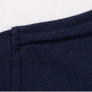 Polo homme personnalisé OEM, broderie de logo de haute qualité, coton piqué 220 GSM, t-shirt polo décontracté pour uniforme de travail d'entreprise - Product Image 4