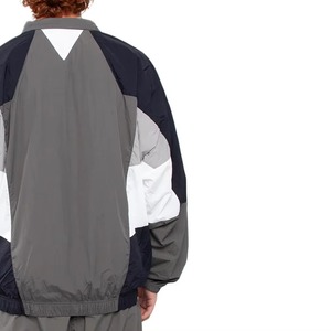 Chaqueta Cortavientos Deportiva Ligera para Hombre, con Bloques de Color, Cuello Camisero, Manga Larga y Detalles Reflectantes - Product Image 4