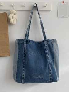 Bolsa de lona de algodón reutilizable de gran capacidad con bolsillo frontal con cremallera, bolso de hombro para compras, viajes y uso diario. - Product Image 5