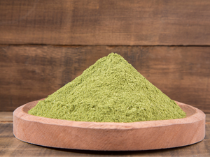 Fine Ground Moringa Leaf Powder Bulk Packaging for Beverage Mixing and Export Ingredient Manufacturing Use best OEM service - Product Image 2