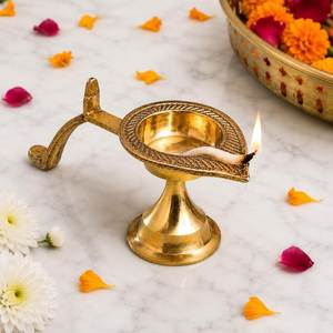 Classic <b>Oil</b> Burning Decor Brass Diya Copper Prayer Deepak Pooja <b>Lamp</b> Temple Home Interior Festive Lighting Ornament - Product Image 4