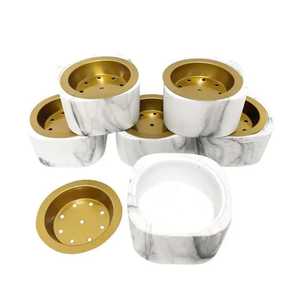 Quemador de incienso de resina epoxi y metal, hecho a mano, ecológico, para todas las estaciones. - Product Image 1