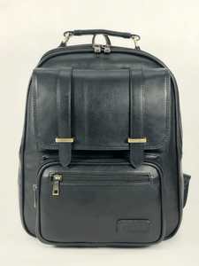 Sac à dos en similicuir avec poche avant et poignée supérieure - Product Image 1