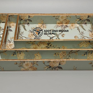 ชุดถาดเสิร์ฟลายเรขาคณิตสีเขียว 3 ชิ้น ทำจาก MDF และกระดาษ ถาดซ้อนกันได้ สำหรับตกแต่งบ้านและเสิร์ฟอาหารอย่างมีสไตล์ - Product Image 4