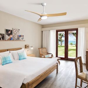 Ventilatore da Soffitto Moderno a LED da 52 Pollici con Luce LED da 18W e Telecomando, 3 Pale in ABS, Motore DC per Camere da Letto - Product Image 3