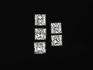 Diamante Cultivado en Laboratorio de 1.5CT, Corte Princesa, F VS2, Certificado IGI, CVD 3EX, Corte Excelente, Proveedor Mayorista para Compradores Internacionales de Diamantes - Product Image 1