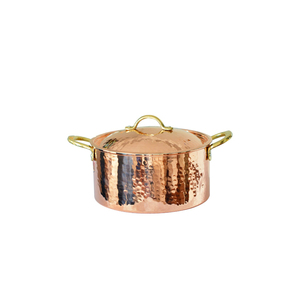 Olla de Cobre Puro Forjada a Mano con Asas de Latón, Utensilios de Cocina Ecológicos de Lujo para Cocinar a Fuego Lento y Servir - Product Image 1
