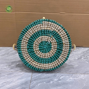 Couvre-plat en jonc de mer avec motif vert, articles de cuisine et décoration de table, vente en gros, écologique, fabriqué au Vietnam - Product Image 3