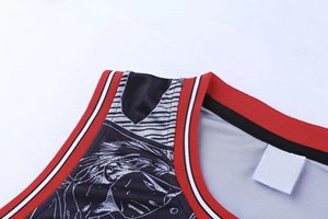 Conjunto de camiseta sin mangas y pantalones cortos de baloncesto con estampado de anime para hombre, de poliéster de secado rápido, con cintura elástica y ajuste regular. - Product Image 5
