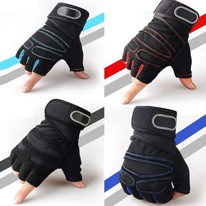 Gants de musculation respirants et légers en vinyle, demi-doigts, personnalisables pour hommes et femmes - Product Image 3