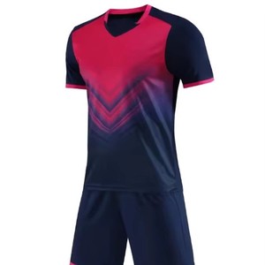 Camiseta de Fútbol Sublimada con Cuello en V para Hombre, Manga Corta, Absorbe la Humedad, Ropa Deportiva de Poliéster para Adultos, Todas las Temporadas, Color Degradado - Product Image 1