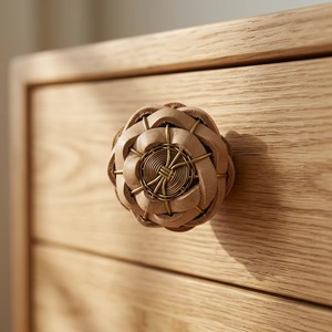 Poignée de meuble moderne en cuir et métal tressé, durable, pour armoire, commode, penderie, chambre et salle de bain - Product Image 3